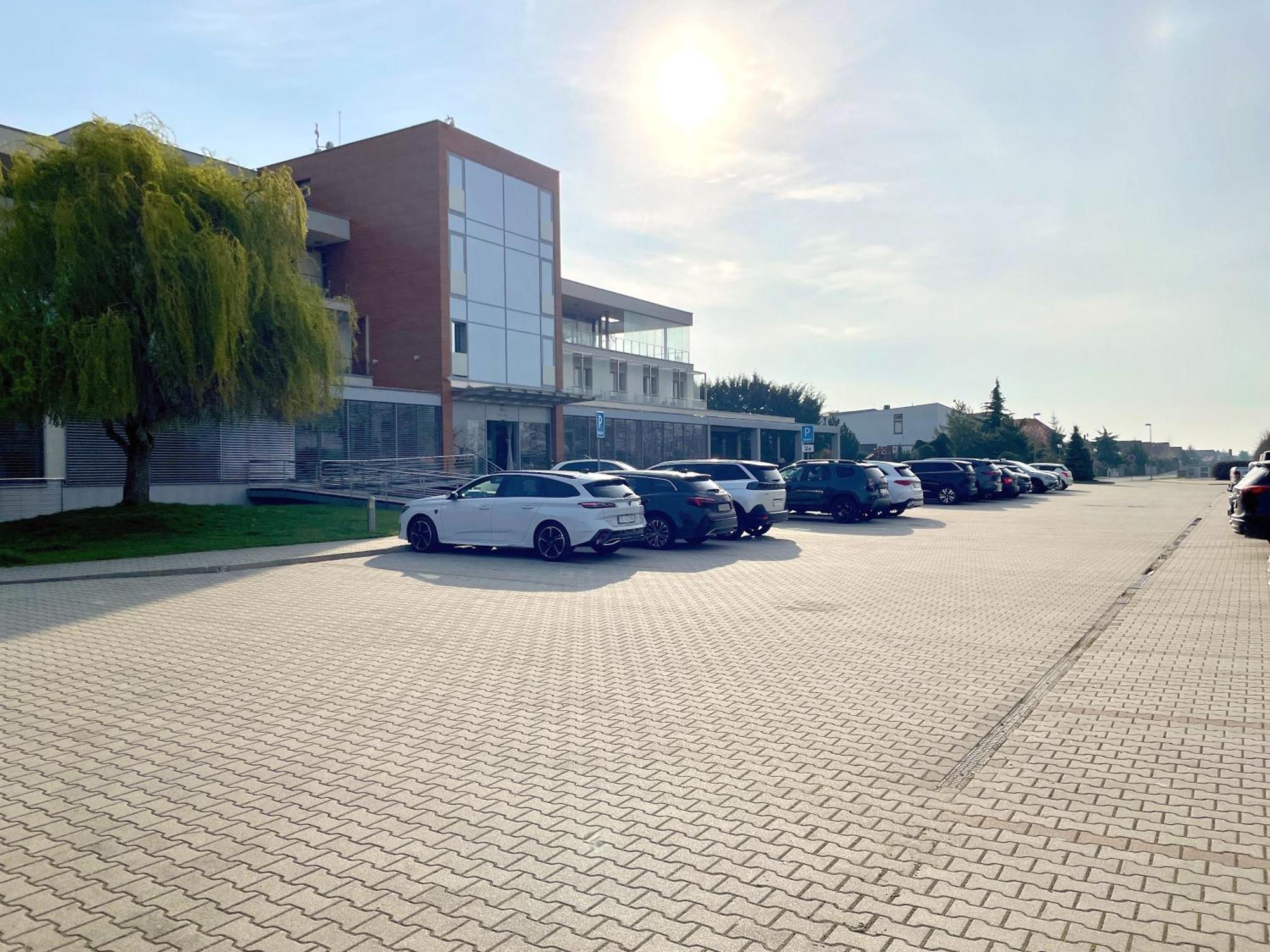 Hotel Ponteo - Activity Park Bratislava Eksteriør bilde